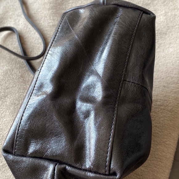 HOBO The Original Bucket Black Crossbody Bag H8.5’ X W9.5’X D3.5’ - Picture 11 of 12